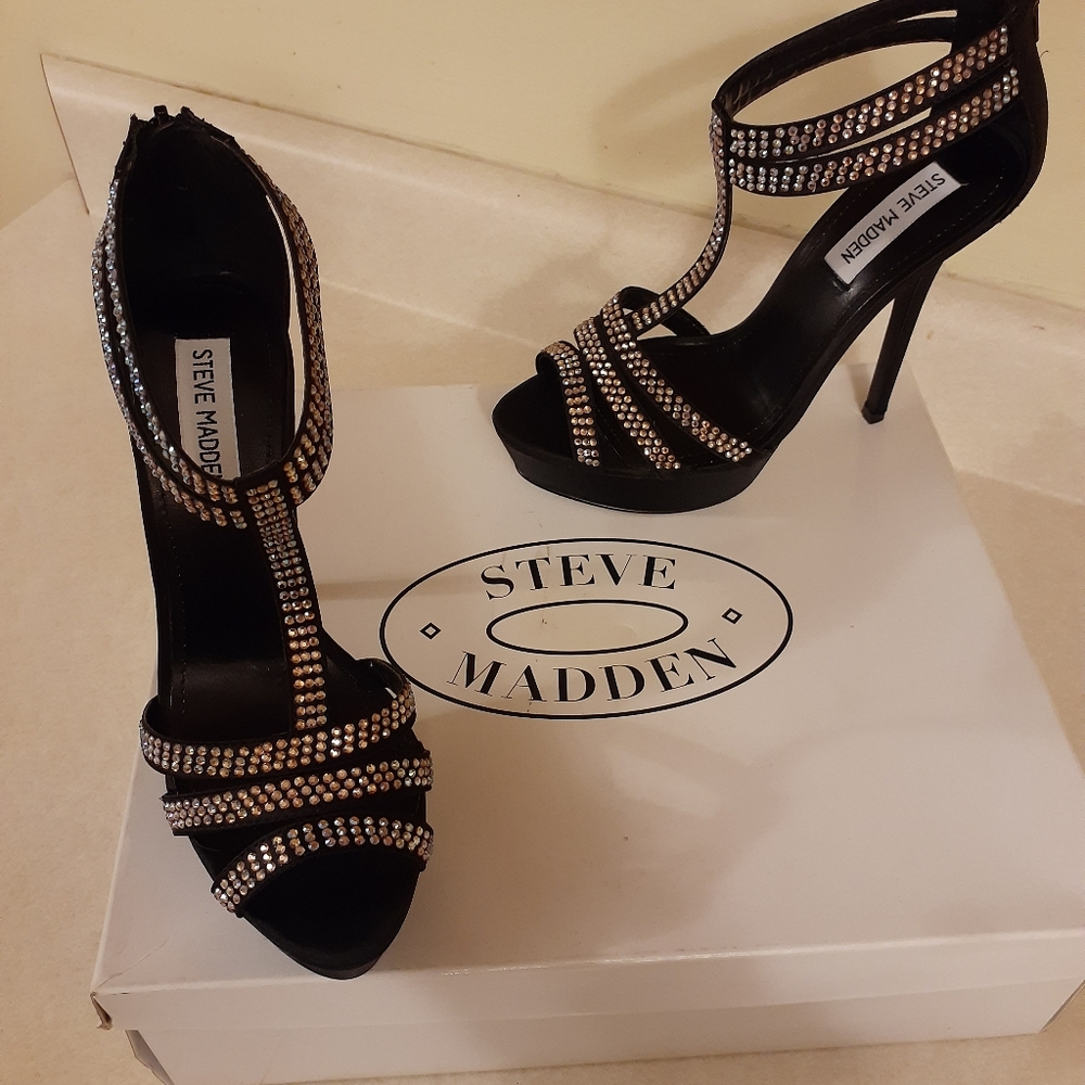 Steve Madden Showstop Black Satin heels